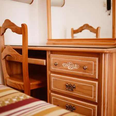 Hostal la Campana-3